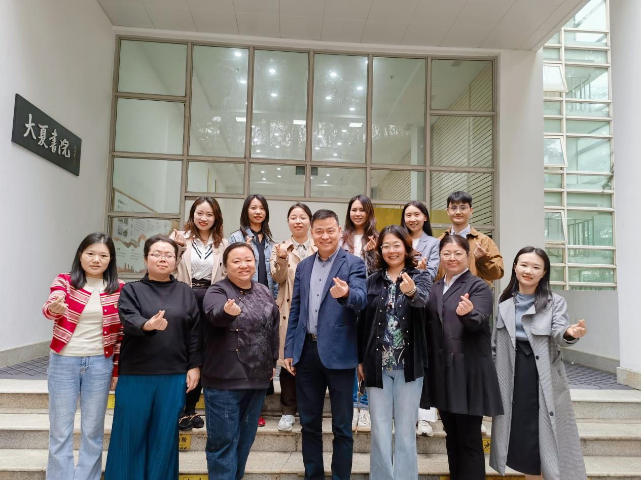 上海工程技术大学学工团队来访我...